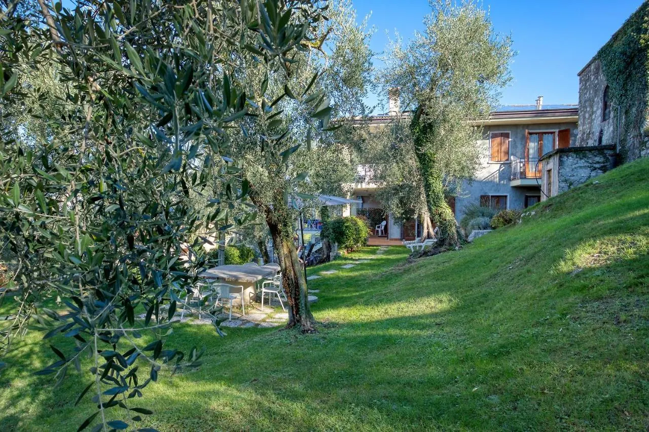 Casa Maya برنزوني سول جاردا 0*,