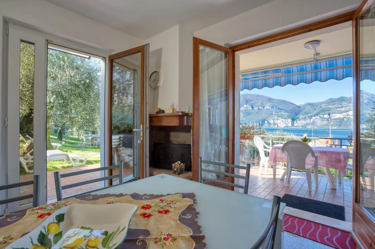 Casa Maya برنزوني سول جاردا شقة
