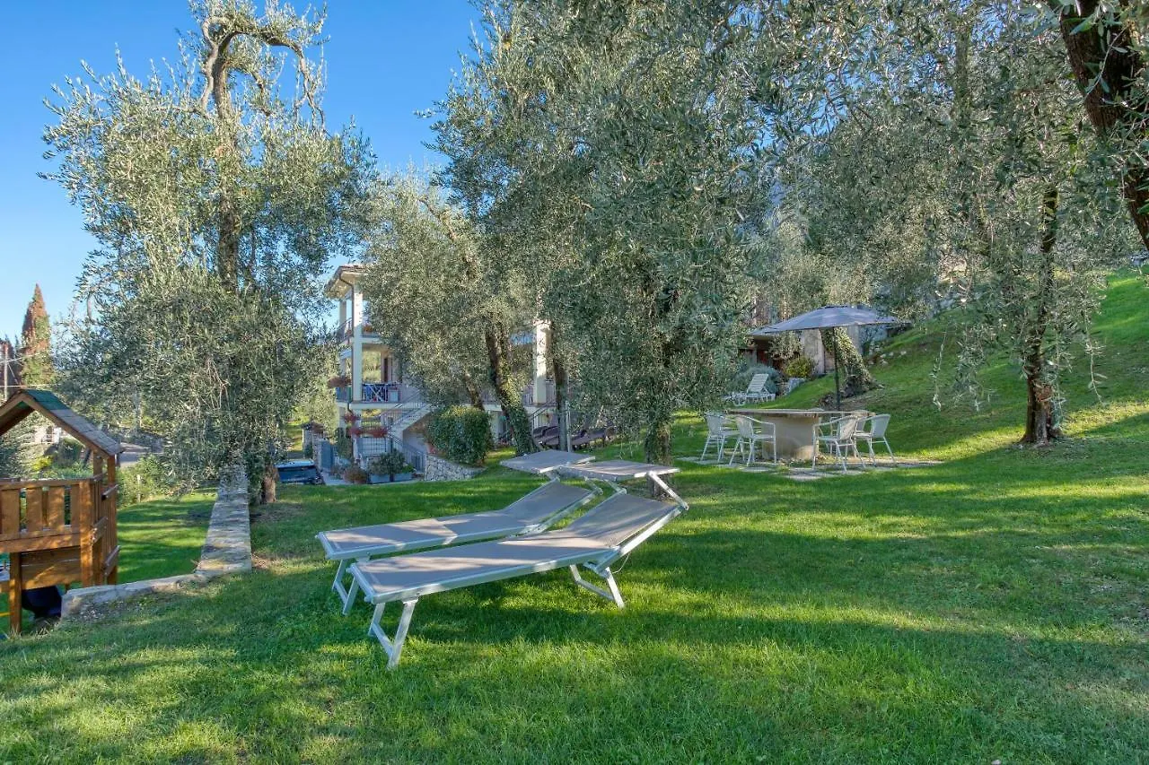 Casa Maya Brenzone sul Garda Apartment